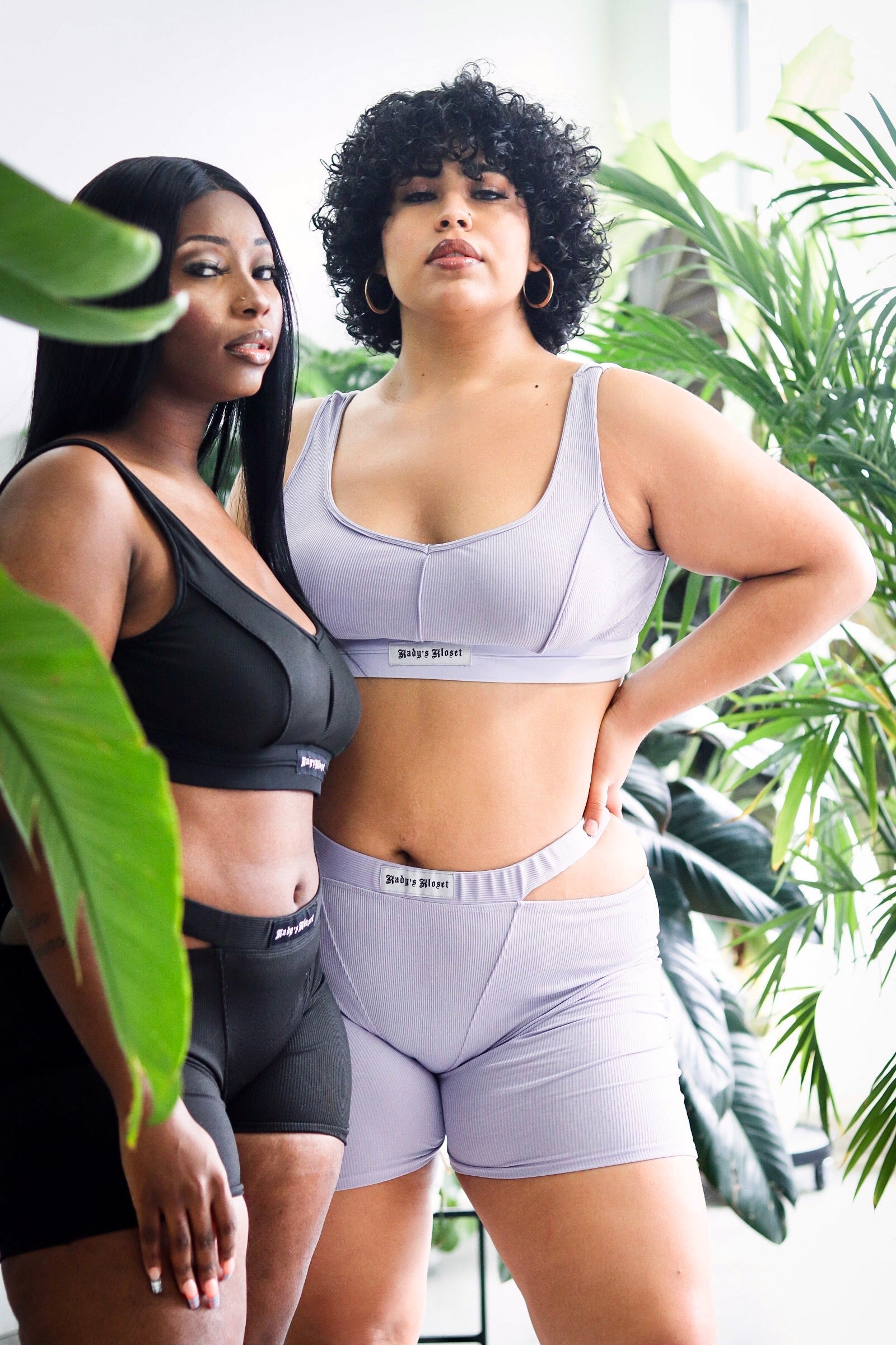 Relax in our ultra-stretchy lounge sets, perfect for lounging, bedtime, or workouts. 